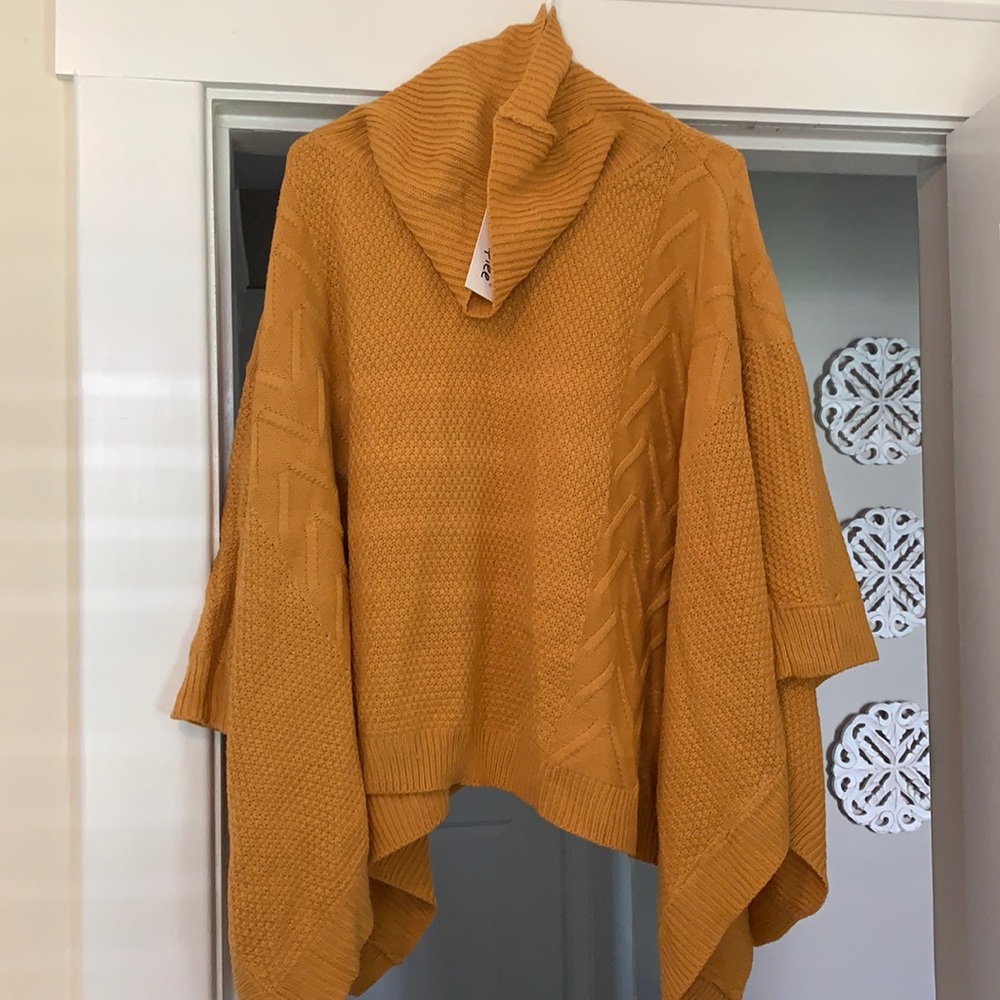 Poncho sweater